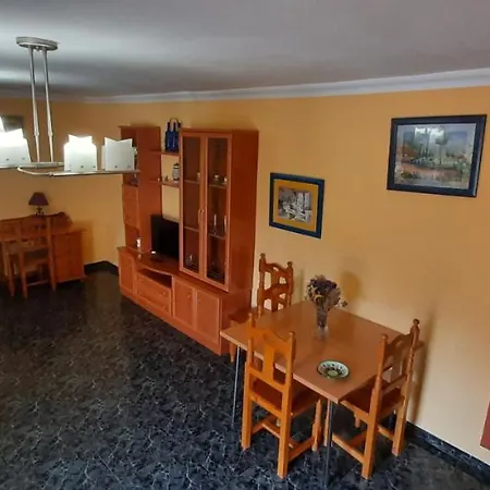 Moclinejo House *