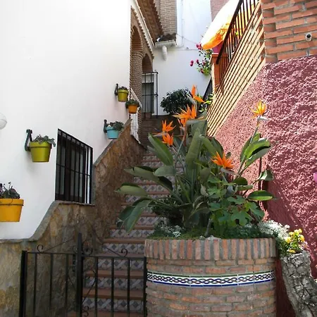 Moclinejo House Dom wakacyjny
