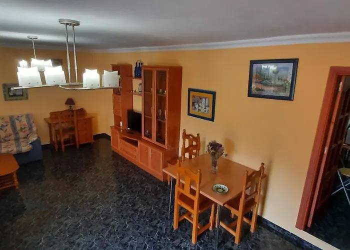 Moclinejo House *