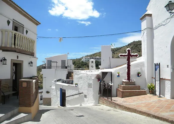 Moclinejo House